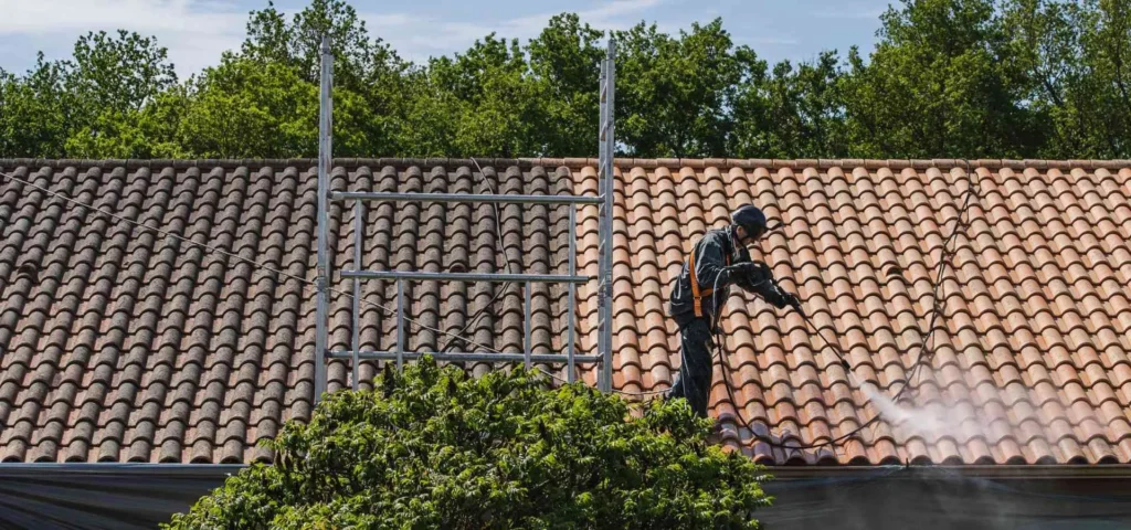 nettoyage de toiture en Provence